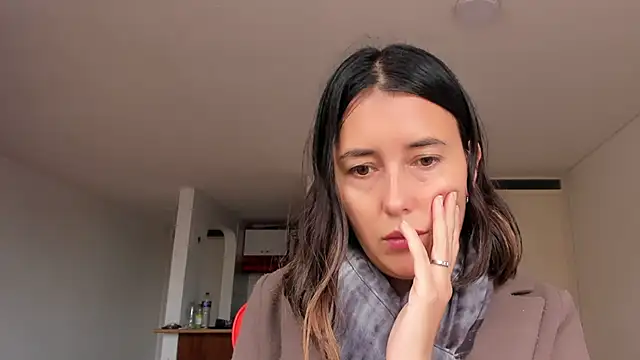 zoe jeane beker online show from February 10, 8:21 pm