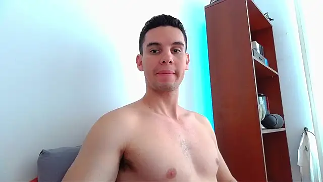 Snapshot of cristo_master chatting on February 13, 2:20 pm cristo master online show from February 13, 2:20 pm