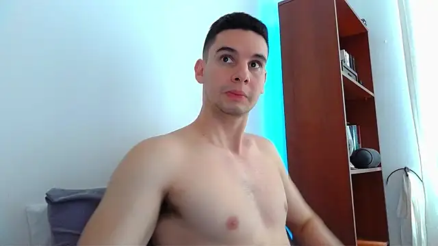 Snapshot of cristo_master chatting on February 20, 2:13 pm cristo master online show from February 20, 2:13 pm