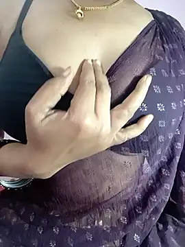 Snapshot of sexytelugu27 chatting on January 7, 4:08 am sexytelugu27 online show from January 7, 4:08 am