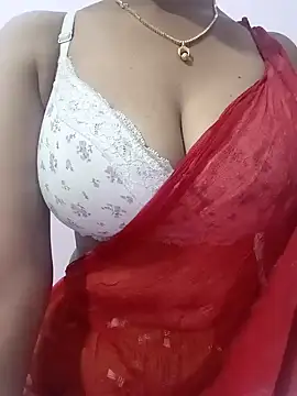 Snapshot of sexytelugu27 chatting on January 31, 4:36 am sexytelugu27 online show from January 31, 4:36 am