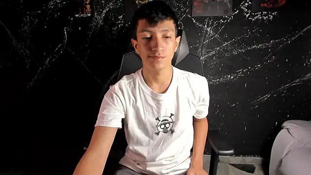 DereckCooperr online show from April 21, 2:51 am