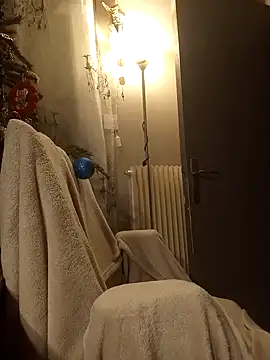 Snapshot of teekoine1 chatting on January 7, 1:52 am teekoine1 online show from January 7, 1:52 am