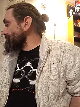 Snapshot of teekoine1 chatting on February 28, 2:12 am teekoine1 online show from February 28, 2:12 am