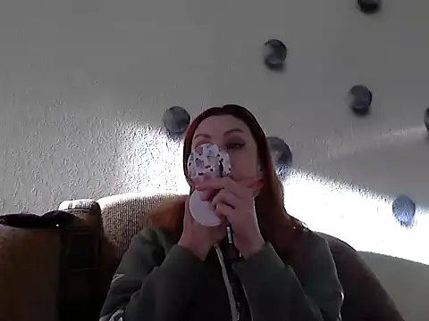 Jillian Pattie online show from November 15, 12:13 pm