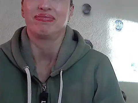 Jillian Pattie online show from November 25, 12:27 pm