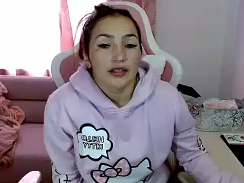 EVA GRAYS online show from February 22, 5:35 pm