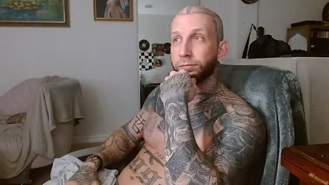 Snapshot of bobbybacala91 chatting on September 10, 11:32 am bobbybacala91 online show from September 10, 11:32 am