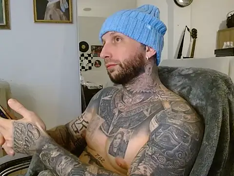 Snapshot of bobbybacala91 chatting on September 14, 8:02 am bobbybacala91 online show from September 14, 8:02 am