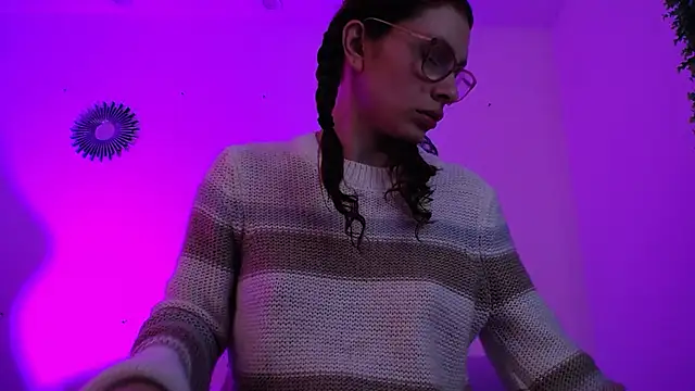 Snapshot of Katy_Van chatting on January 31, 8:29 pm Katy Van online show from January 31, 8:29 pm