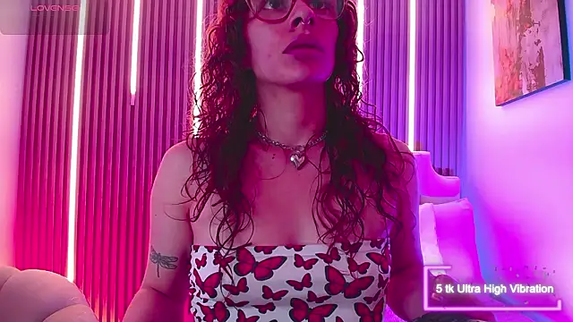 Snapshot of Katy_Van chatting on February 26, 8:30 pm Katy Van online show from February 26, 8:30 pm