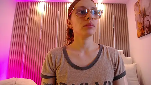 Katy Van online show from April 3, 8:40 pm