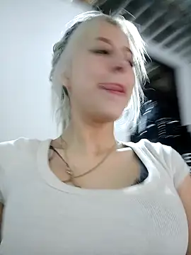 eva-2023 online show from January 5, 7:39 pm