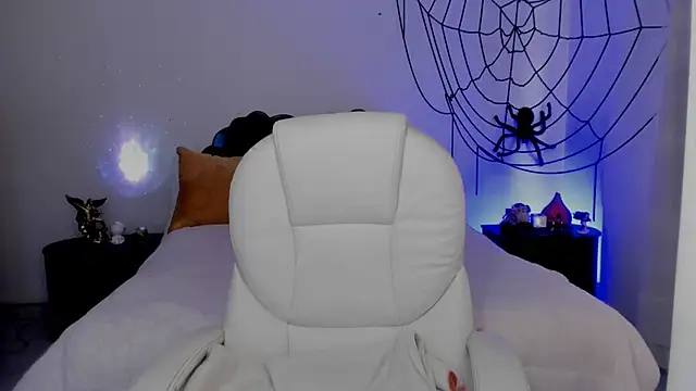 emilydolshe2 online show from October 30, 2:40 pm