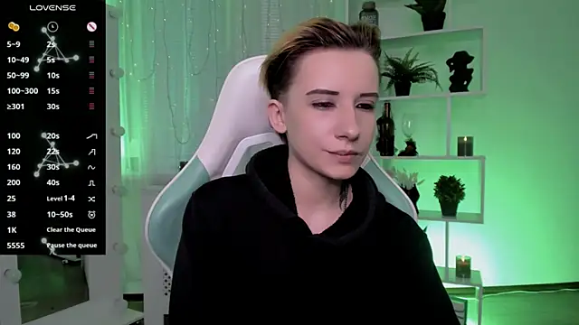 Snapshot of _Rein_ramm chatting on April 1, 4:04 pm Rein ramm online show from April 1, 4:04 pm