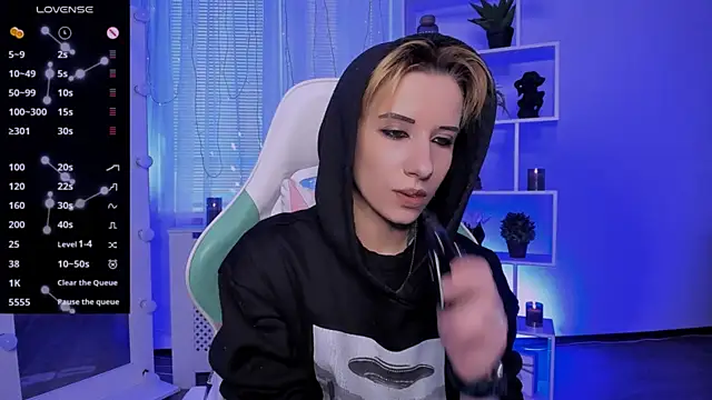 Snapshot of _Rein_ramm chatting on April 8, 2:39 pm Rein ramm online show from April 8, 2:39 pm