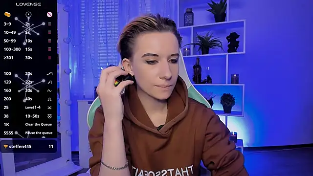 Snapshot of _Rein_ramm chatting on April 13, 4:12 pm Rein ramm online show from April 13, 4:12 pm