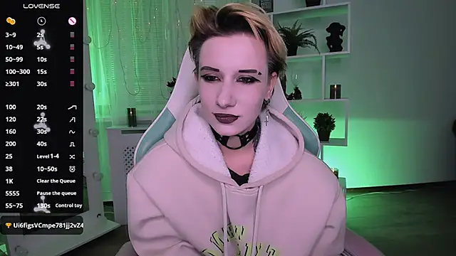 Snapshot of _Rein_ramm chatting on April 15, 7:43 pm Rein ramm online show from April 15, 7:43 pm