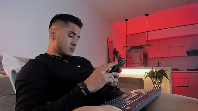 Chriskyle  online show from December 8, 12:07 am