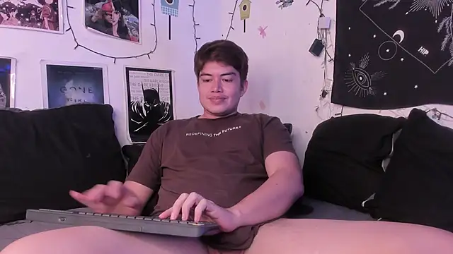 Snapshot of Nico_bulg3 chatting on October 20, 1:17 am Nico bulg3 online show from October 20, 1:17 am