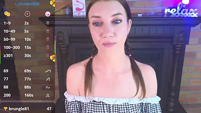 AlexaStoun online show from July 6, 3:03 pm