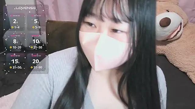 yuinyan3150 online show from December 18, 9:43 pm