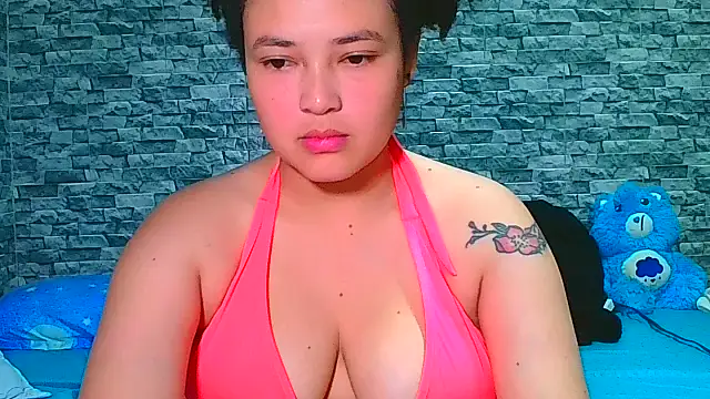 vanellope12 online show from November 1, 7:16 pm