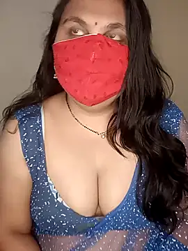 Snapshot of Love-priya chatting on December 30, 7:48 am Love-priya online show from December 30, 7:48 am