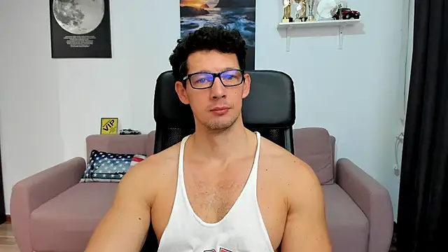 BrutusK08 online show from December 14, 8:20 am