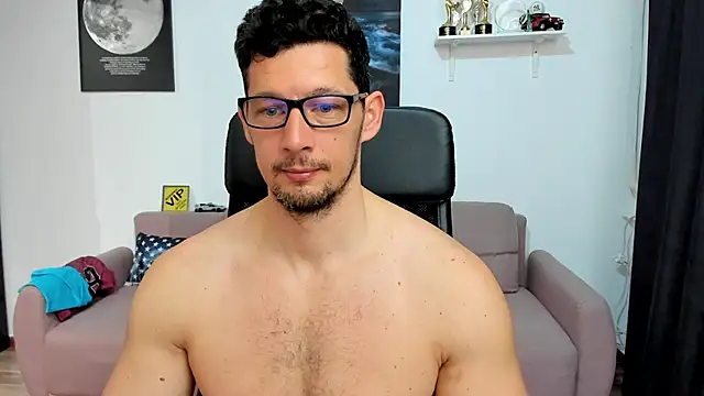 BrutusK08 online show from March 28, 6:46 am