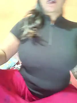 CUTE SOPHIA- online show from December 13, 5:05 am
