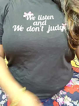 CUTE SOPHIA- online show from October 12, 9:14 pm