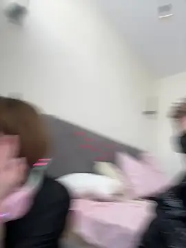 Snapshot of GroteskJane chatting on February 3, 9:58 am GroteskJane online show from February 3, 9:58 am