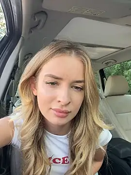EvieEvans online show from July 19, 2:54 pm