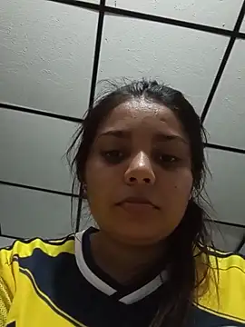 Snapshot of stefanie010 chatting on May 28, 11:18 am stefanie010 online show from May 28, 11:18 am