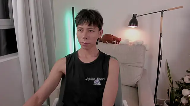 kim lian21 online show from December 14, 10:42 am