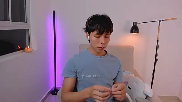 kim lian21 online show from February 22, 10:58 am