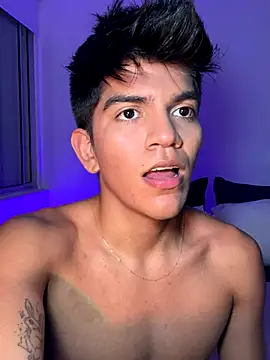 santiago 01 online show from December 1, 11:04 pm