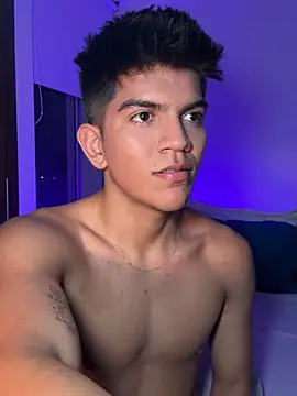 santiago 01 online show from December 11, 12:12 am