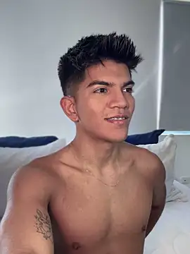 santiago 01 online show from January 17, 2:50 pm