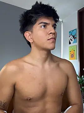 santiago 01 online show from June 27, 9:42 pm