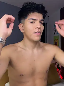 santiago 01 online show from July 7, 1:19 am