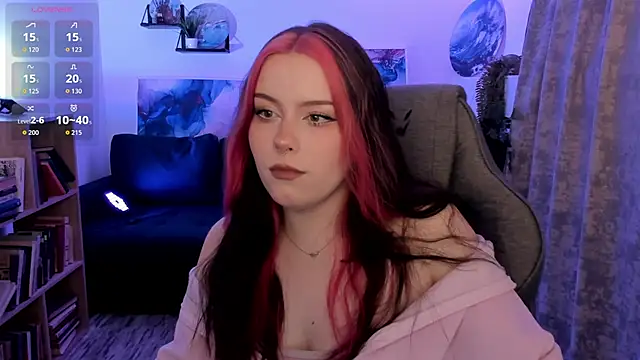 CoralineKeyns online show from March 28, 2:44 am