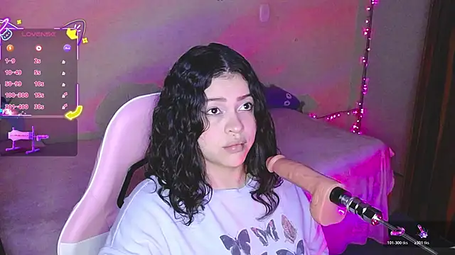 kim saenz20 online show from November 11, 6:35 am