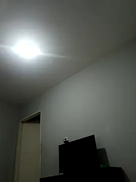 Nicolaskribeiro online show from September 10, 10:48 am