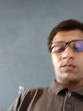 Nicolaskribeiro online show from April 21, 10:10 am