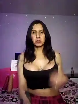 Snapshot of Cameron_puppy chatting on October 22, 6:35 am Cameron puppy online show from October 22, 6:35 am