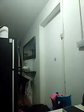 Snapshot of Cameron_puppy chatting on October 27, 4:33 pm Cameron puppy online show from October 27, 4:33 pm