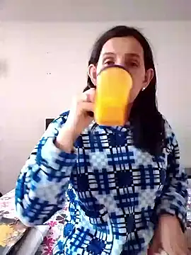 Snapshot of Cameron_puppy chatting on October 30, 7:25 pm Cameron puppy online show from October 30, 7:25 pm