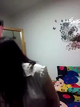 Snapshot of Cameron_puppy chatting on November 6, 7:09 am Cameron puppy online show from November 6, 7:09 am